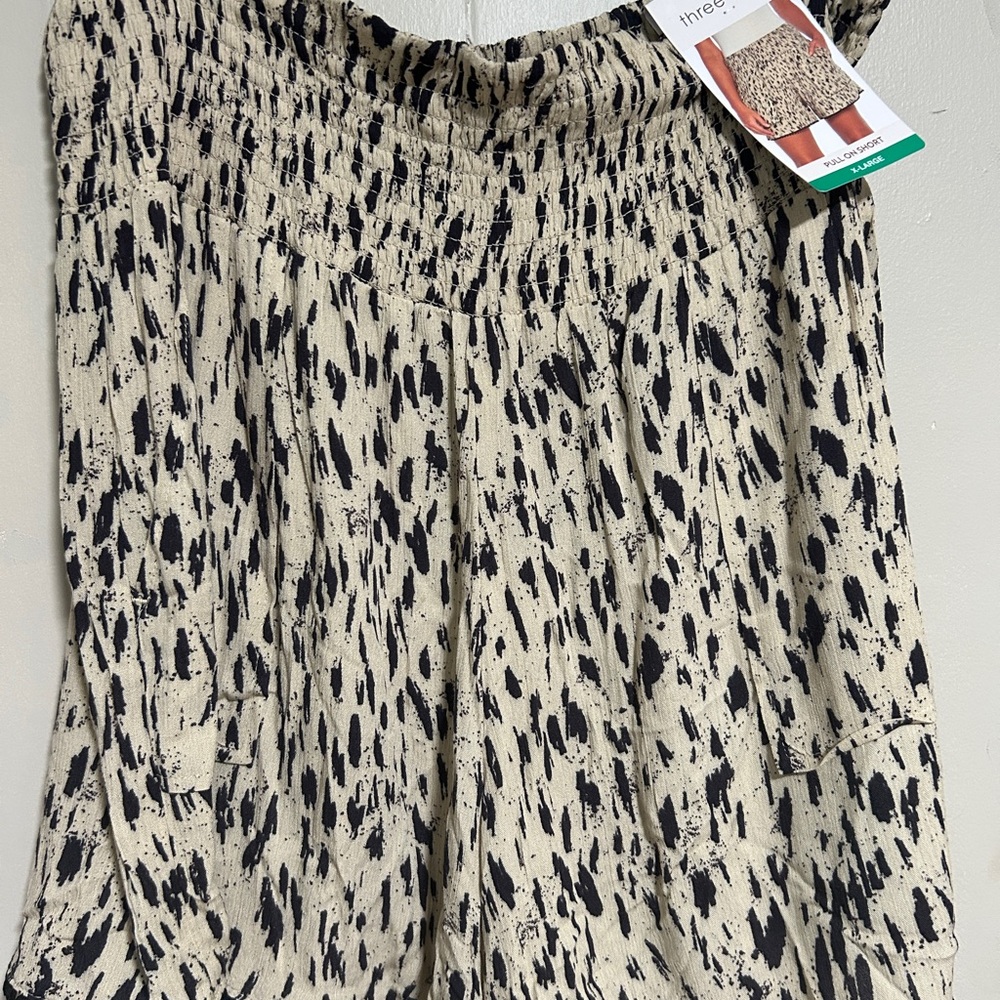Three Dots High Waist Women's Shorts - Black and Cream